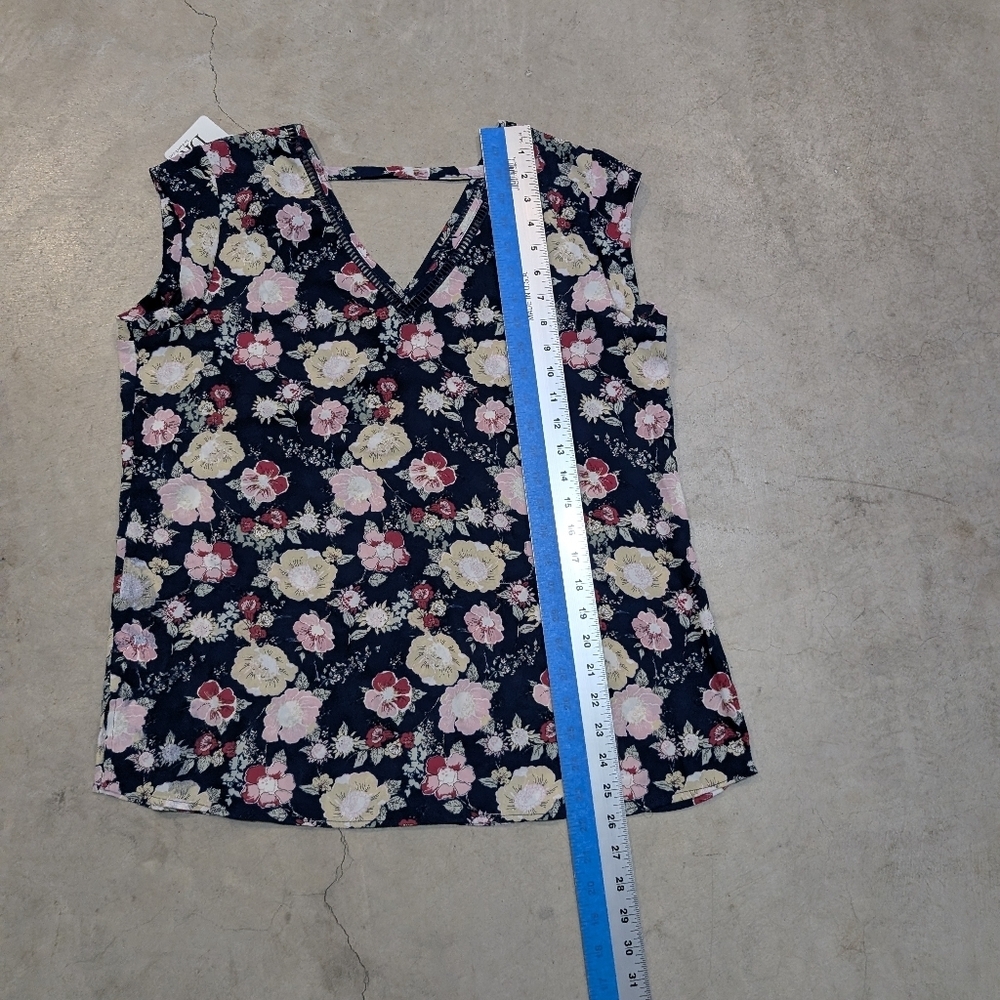 NWT Daniel Rainn Navy Floral Sleeveless Blouse Women's M Tank Top - Picture 6 of 7
